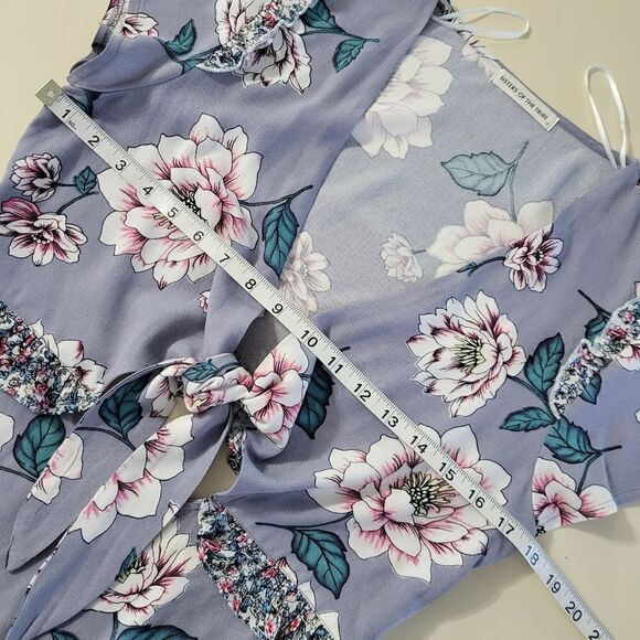 Sister Of The Tribe Floral V-neck Midi Dress with Ruffles and Cutouts - Picture 3 of 16